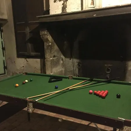 Chateau Gros Puy, Petit Chateau D'hote Frühstückspension